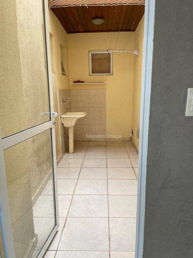 Apartamento à venda com 2 quartos, 66m² - Foto 4