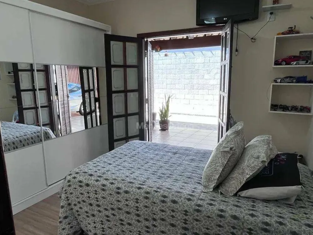 Casa, 3 quartos, 239 m² - Foto 2