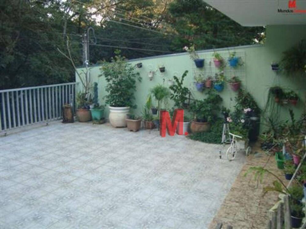 Casa, 3 quartos, 276 m² - Foto 35