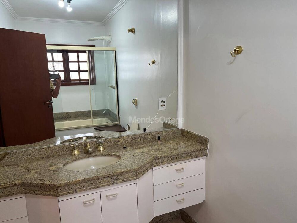 Casa à venda com 3 quartos, 373m² - Foto 5