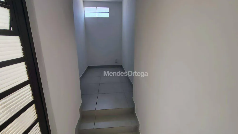 Casa, 5 quartos, 230 m² - Foto 11