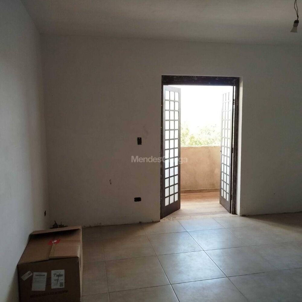 Chácara, 4 quartos, 1000 m² - Foto 2