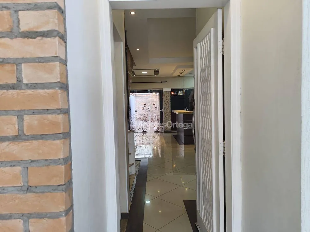Casa, 3 quartos, 146 m² - Foto 1