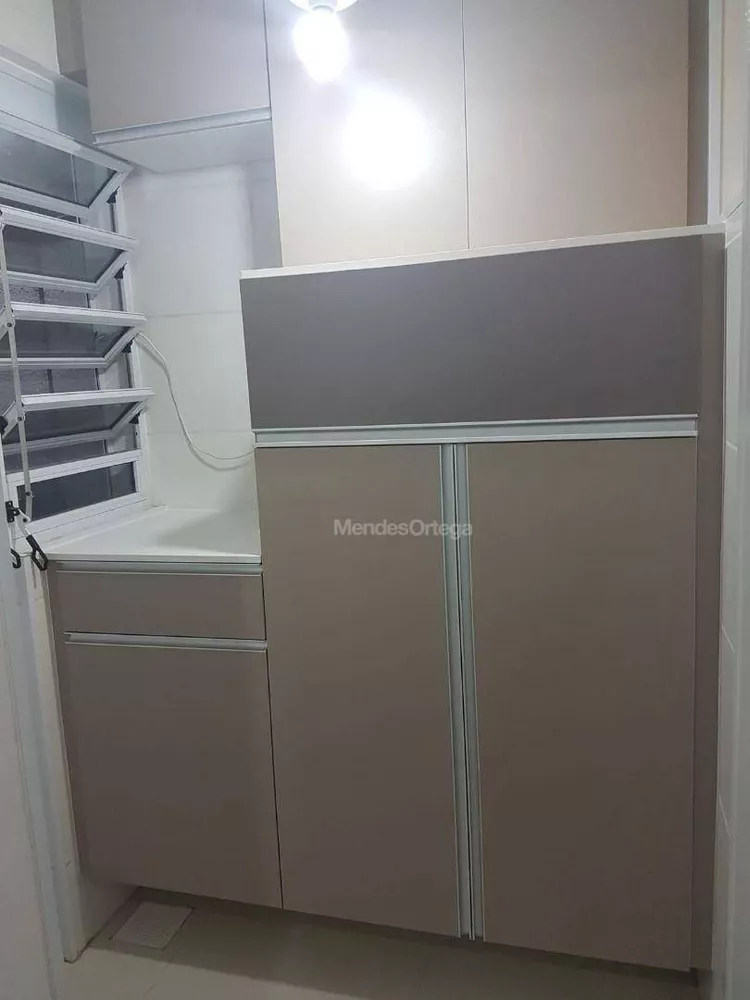 Apartamento à venda com 2 quartos, 70m² - Foto 11