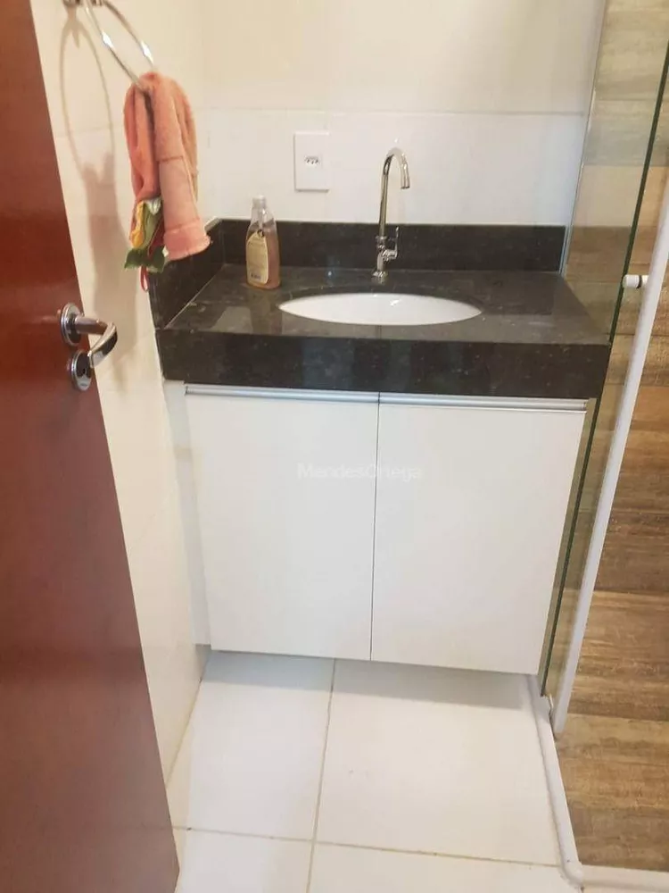 Apartamento à venda com 2 quartos, 70m² - Foto 12