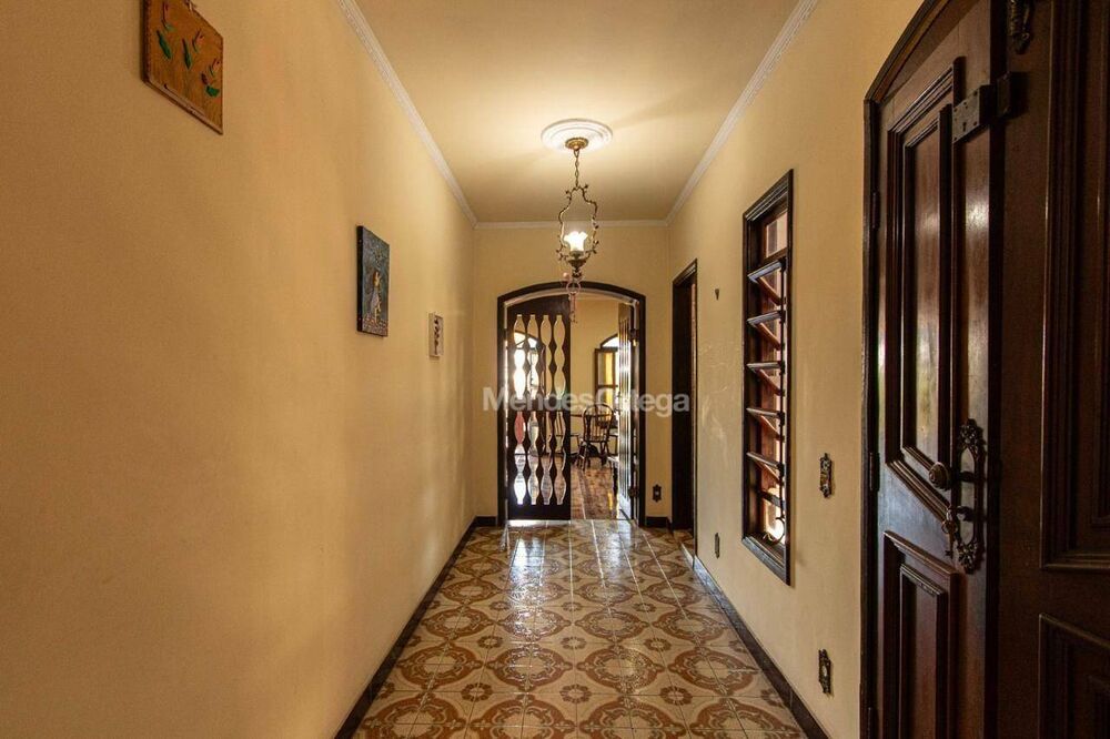 Casa para alugar com 3 quartos, 250m² - Foto 3