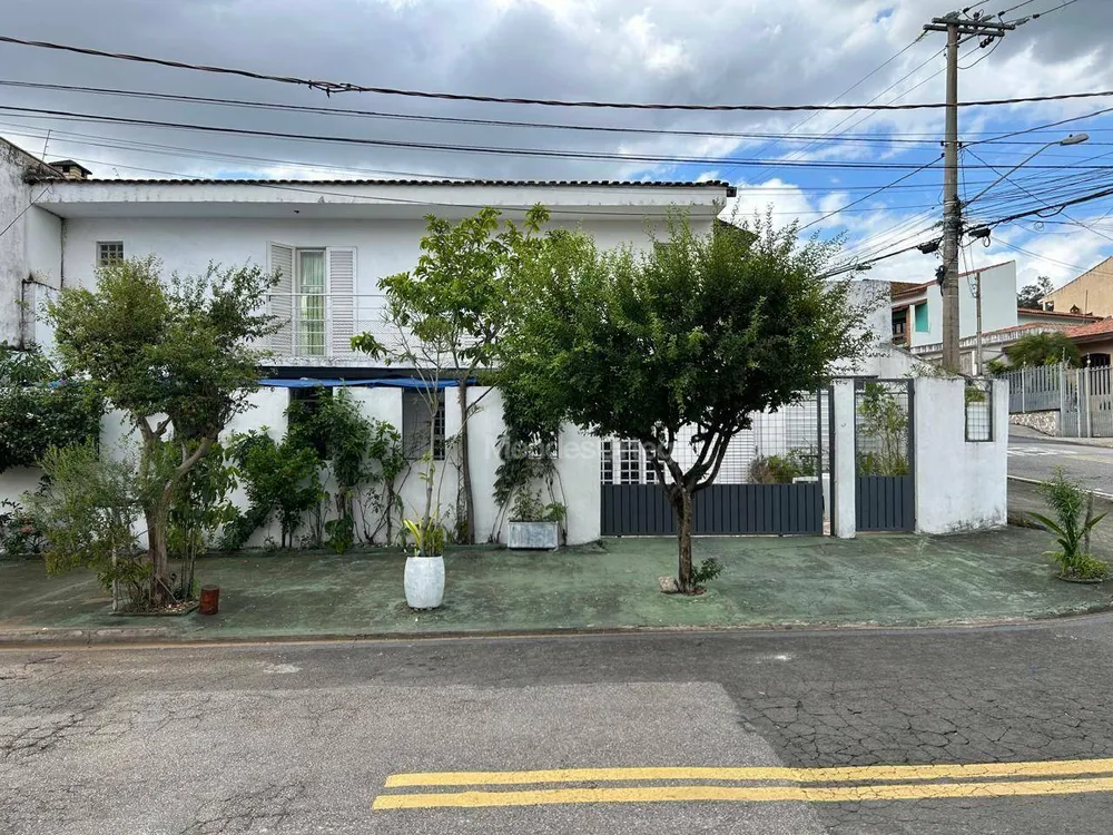 Casa, 3 quartos, 234 m² - Foto 2