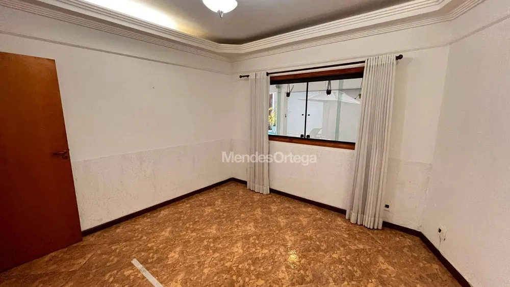 Casa, 4 quartos, 350 m² - Foto 1