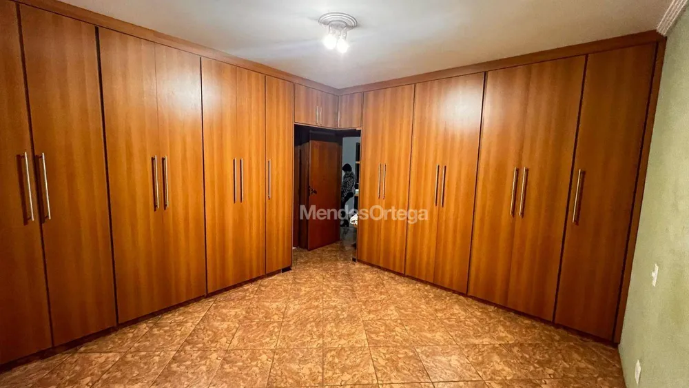 Casa, 4 quartos, 350 m² - Foto 2
