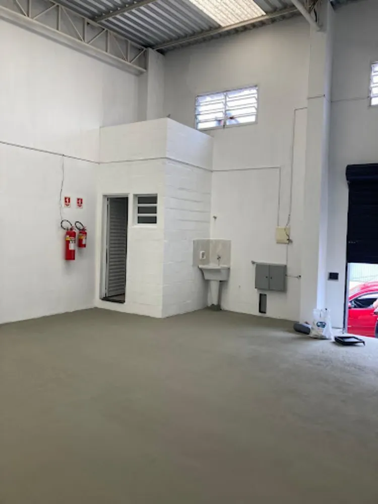Depósito-Galpão, 105 m² - Foto 1