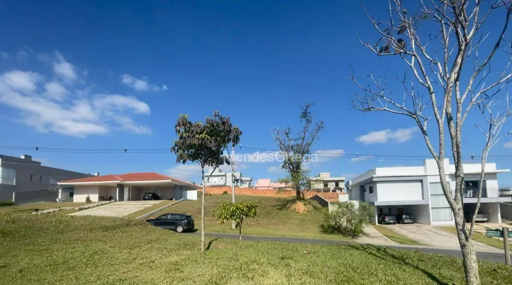 Loteamento e Condomínio, 897 m² - Foto 2