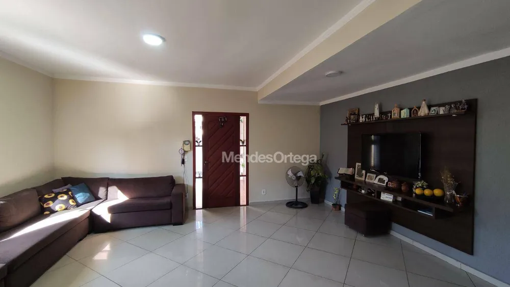 Casa, 3 quartos, 192 m² - Foto 8
