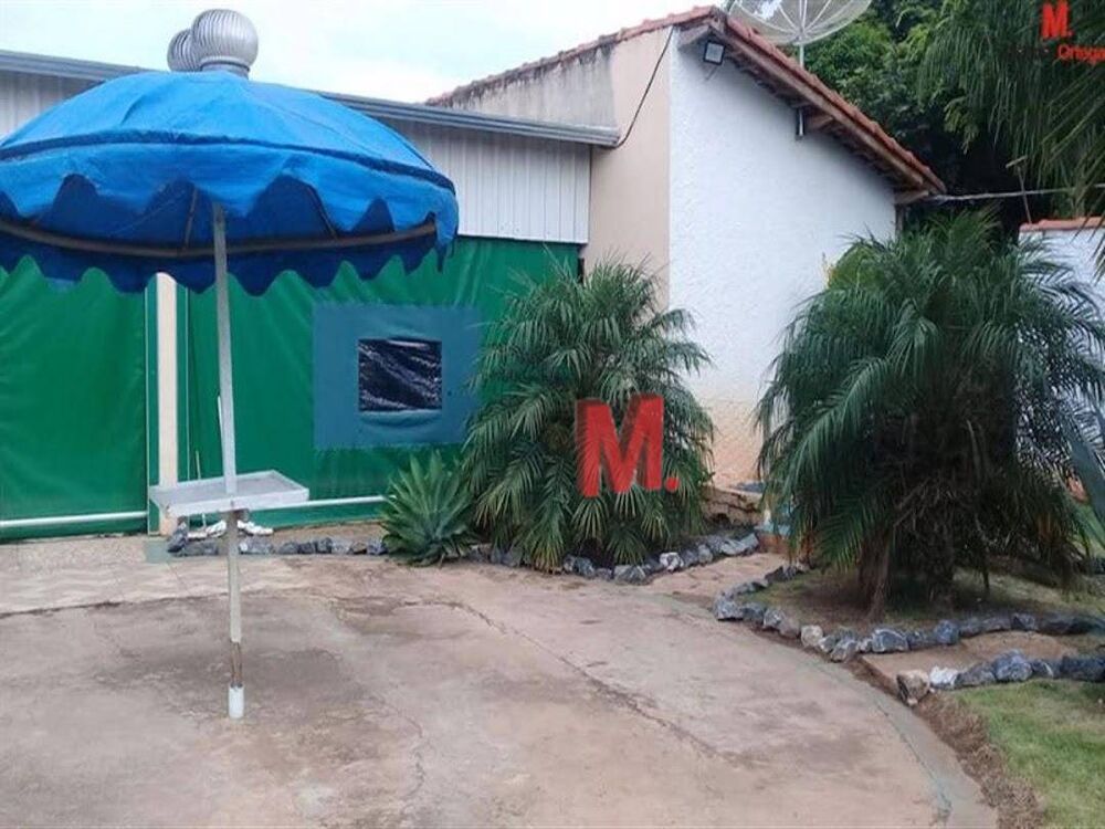 Chácara à venda com 3 quartos, 300m² - Foto 4