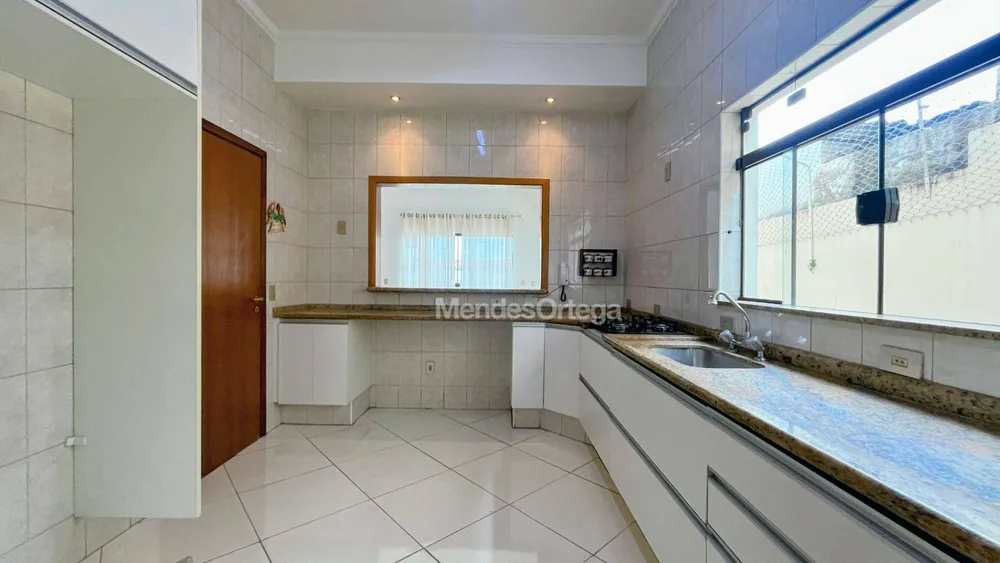 Casa, 3 quartos, 318 m² - Foto 5