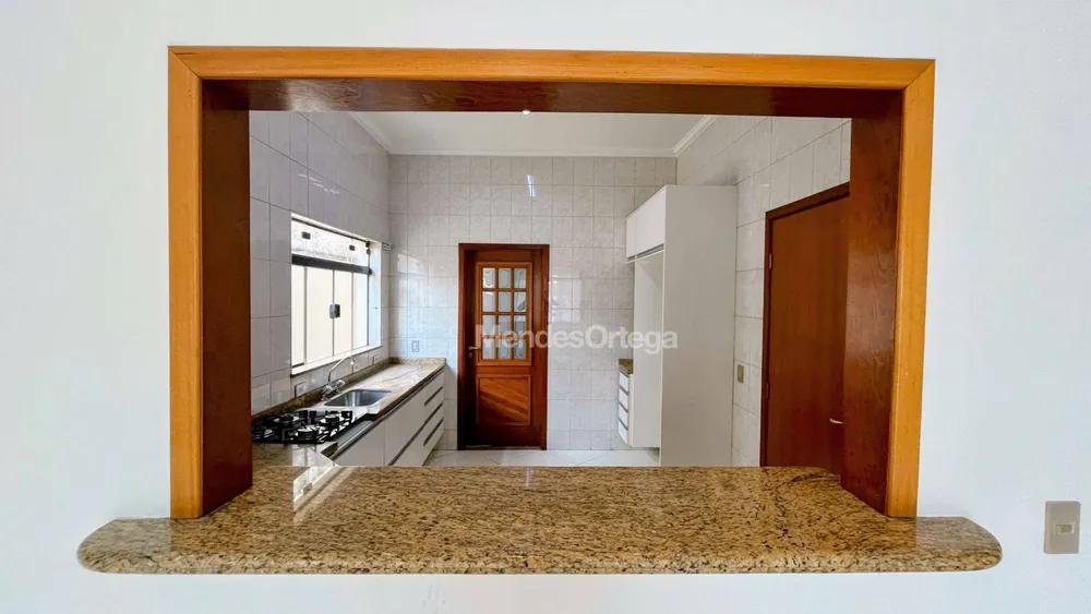 Casa, 3 quartos, 318 m² - Foto 4