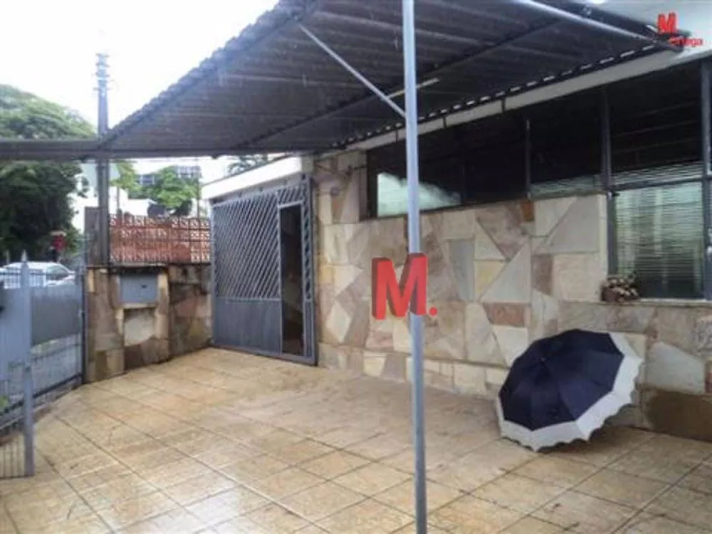 Casa à venda com 2 quartos, 150m² - Foto 2