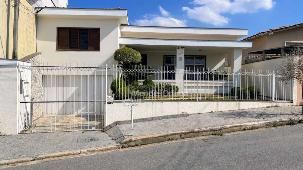 Casa, 4 quartos, 282 m² - Foto 1