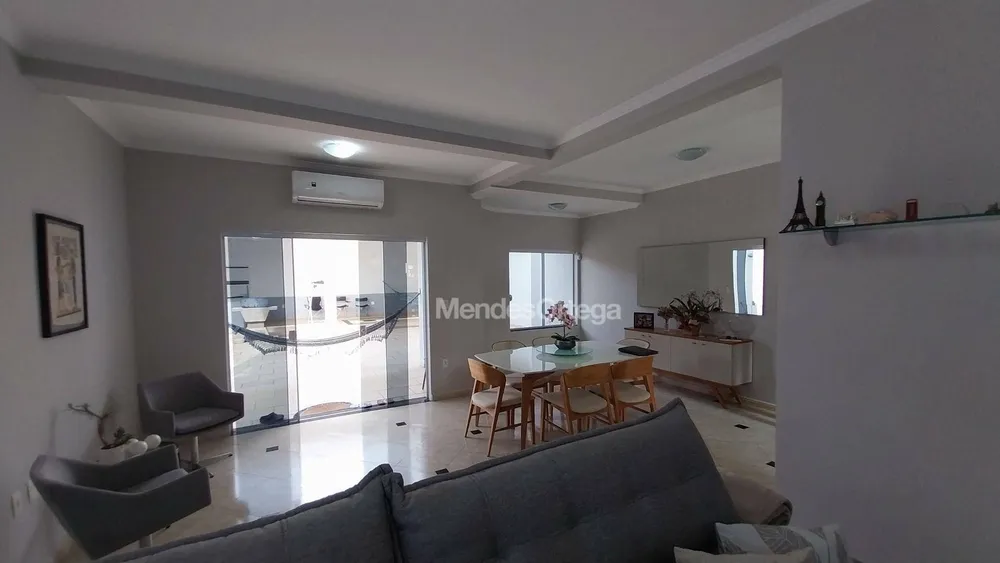 Casa, 3 quartos, 370 m² - Foto 3