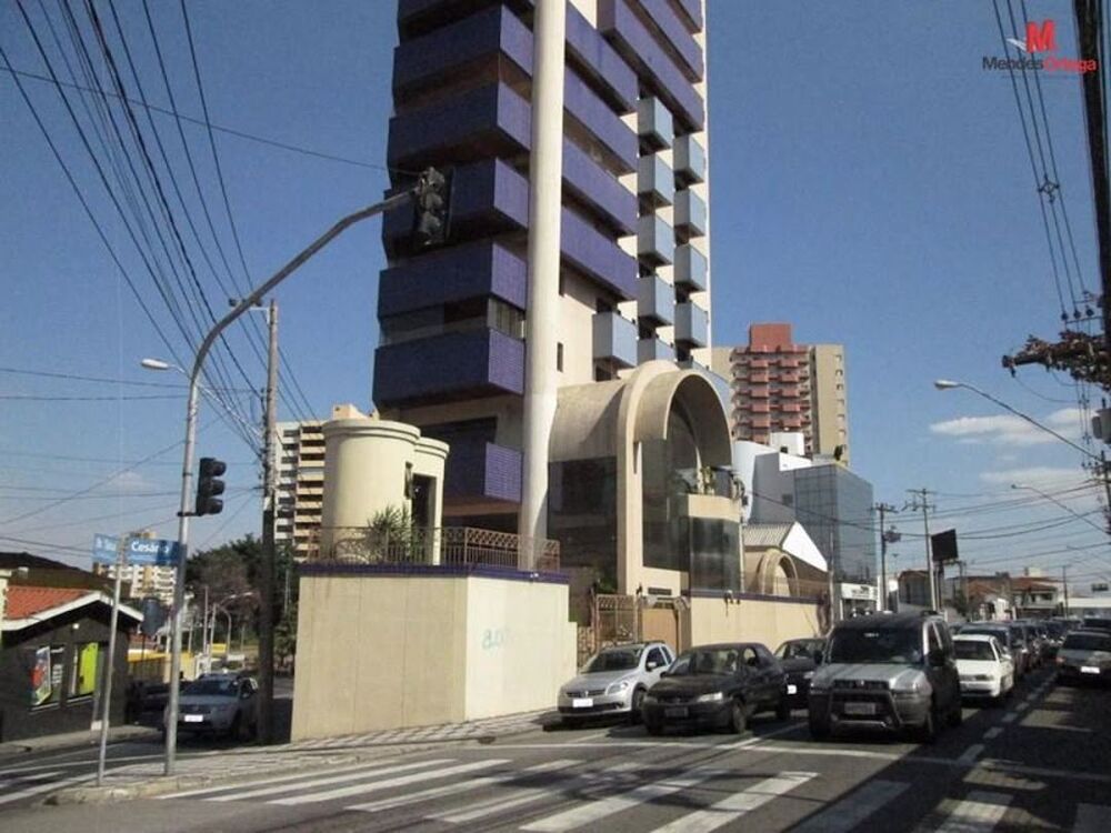 Apartamento à venda com 3 quartos, 167m² - Foto 1
