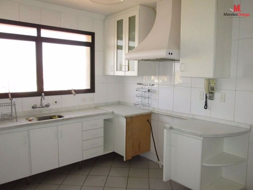 Apartamento à venda com 3 quartos, 167m² - Foto 5