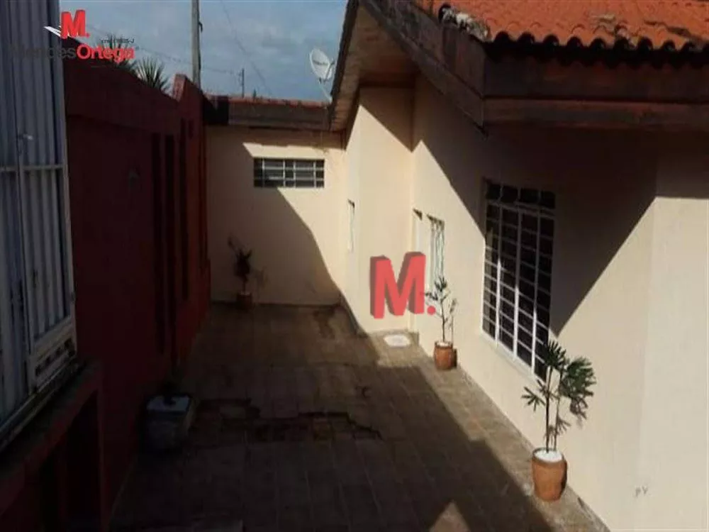 Casa à venda com 3 quartos, 480m² - Foto 2