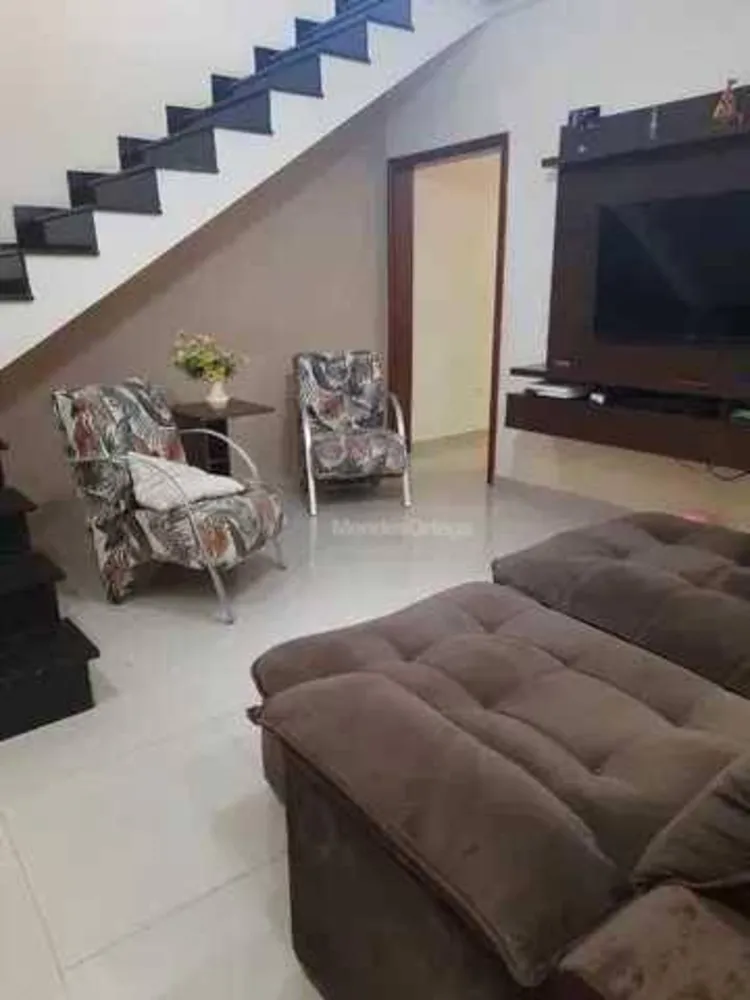 Casa, 3 quartos, 220 m² - Foto 3