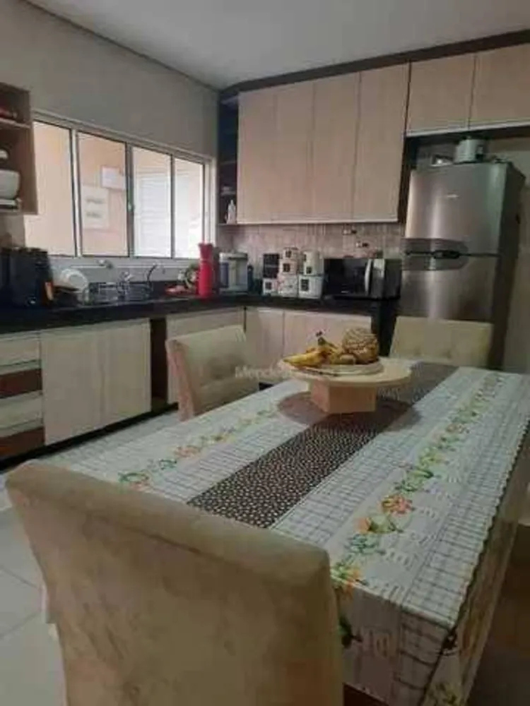 Casa, 3 quartos, 220 m² - Foto 6