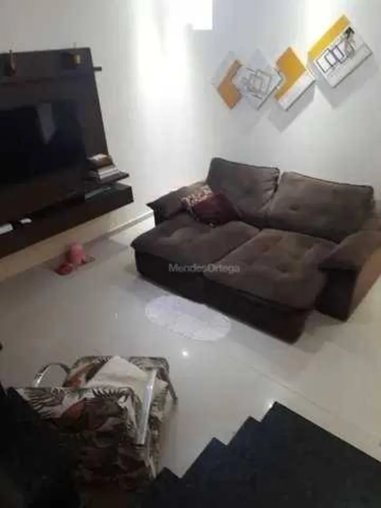 Casa, 3 quartos, 220 m² - Foto 2
