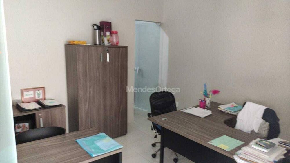 Casa, 2 quartos, 596 m² - Foto 1
