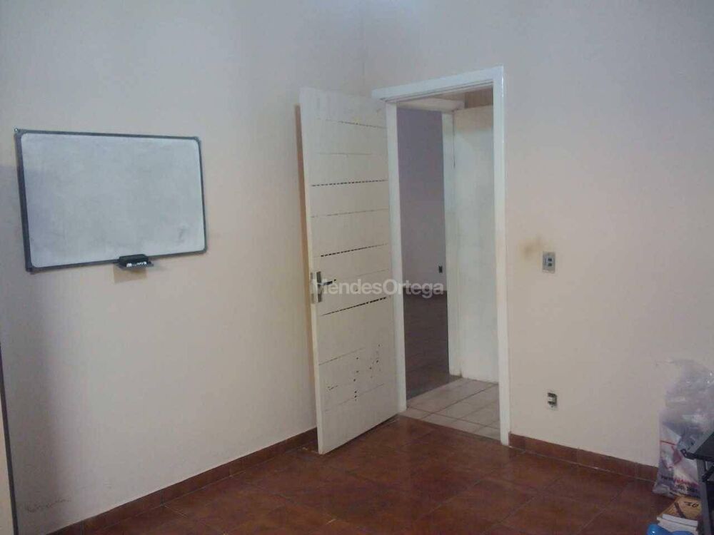 Casa, 2 quartos, 596 m² - Foto 13