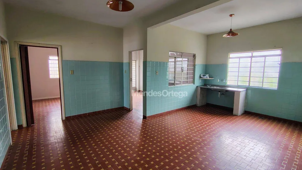 Casa, 4 quartos, 246 m² - Foto 4