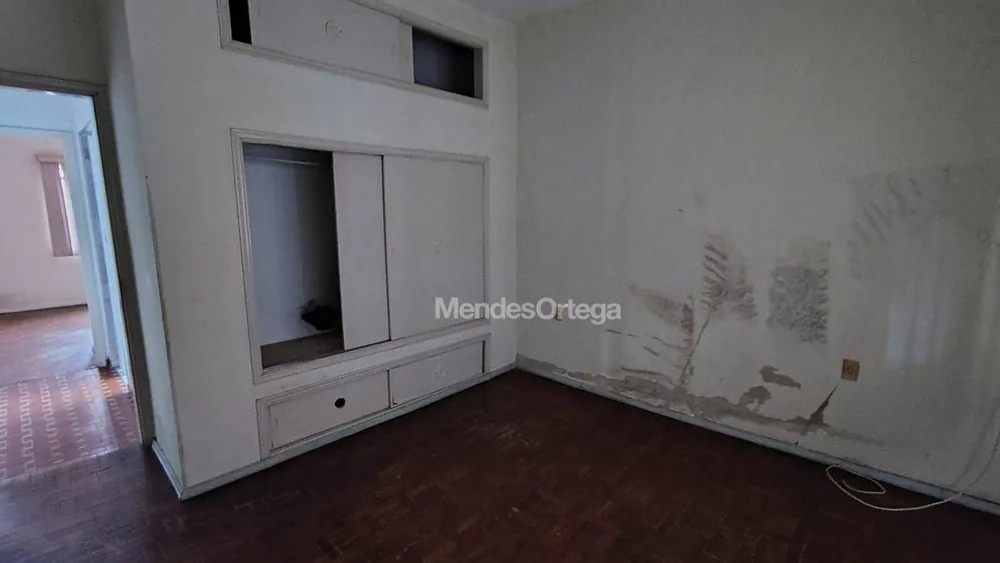 Casa, 4 quartos, 246 m² - Foto 2
