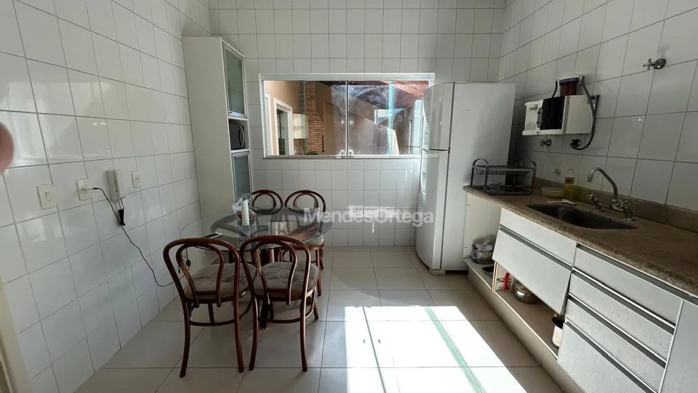Casa, 3 quartos, 217 m² - Foto 9