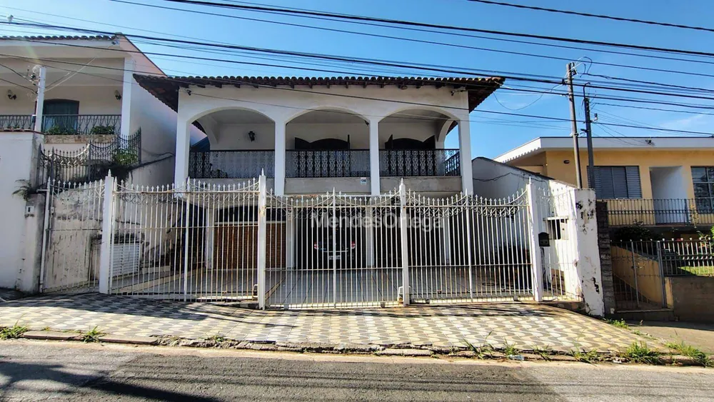Casa, 3 quartos, 277 m² - Foto 1