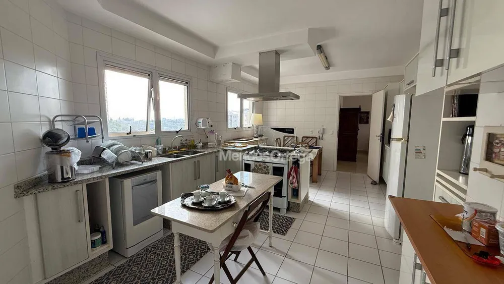 Apartamento, 3 quartos, 232 m² - Foto 3