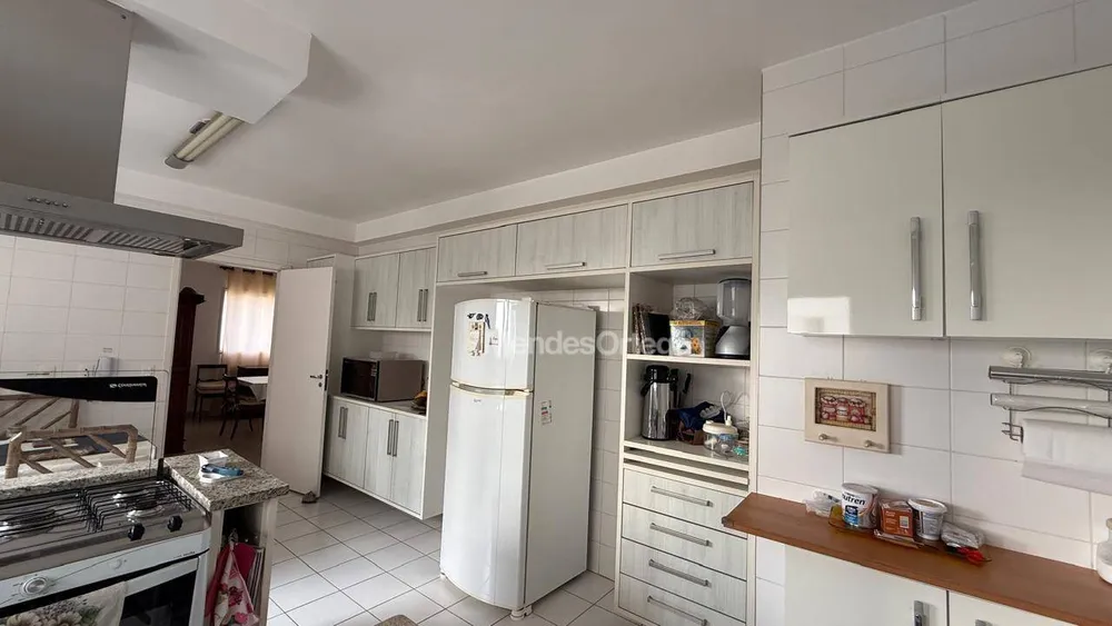 Apartamento, 3 quartos, 232 m² - Foto 4