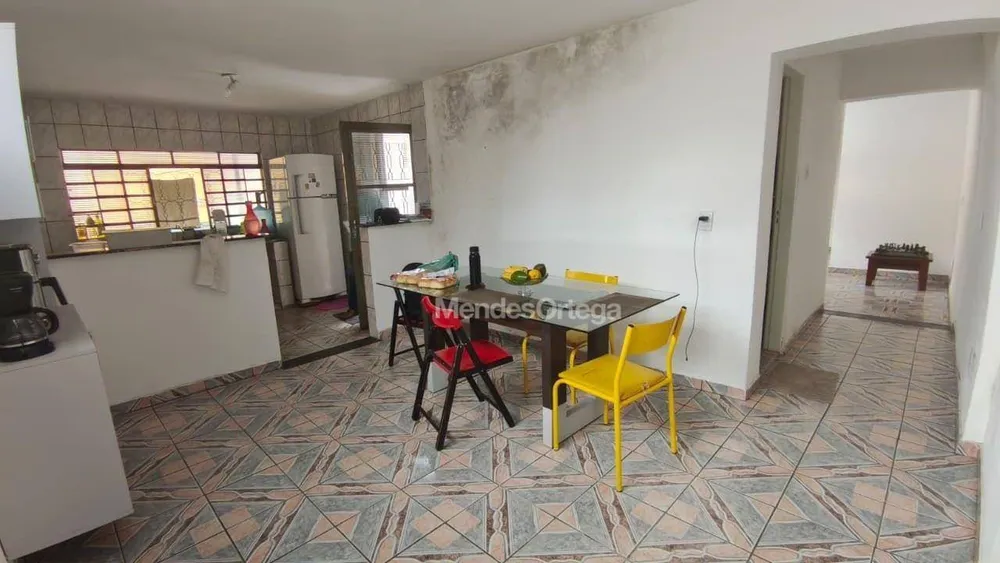 Casa, 2 quartos, 271 m² - Foto 1