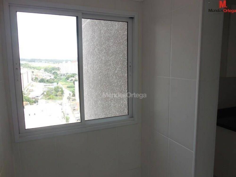 Apartamento para alugar com 3 quartos, 73m² - Foto 2