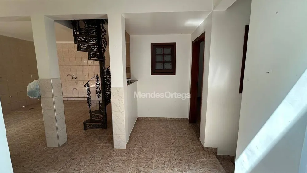 Casa, 4 quartos, 258 m² - Foto 9