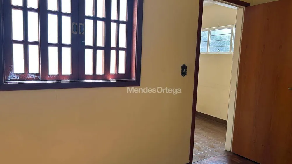 Casa, 4 quartos, 258 m² - Foto 3