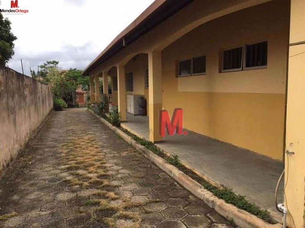 Casa à venda com 4 quartos, 546m² - Foto 2