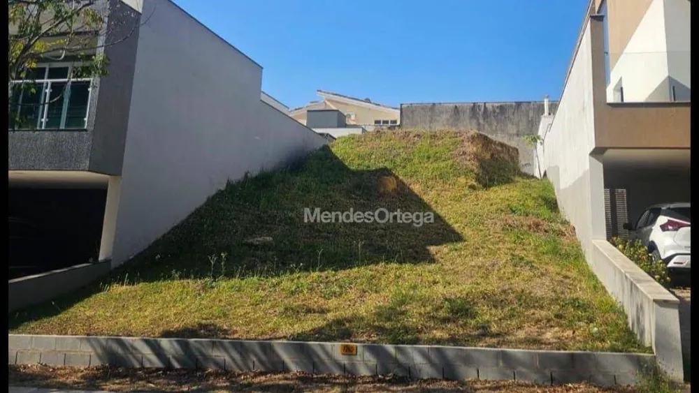 Loteamento e Condomínio, 331 m² - Foto 1