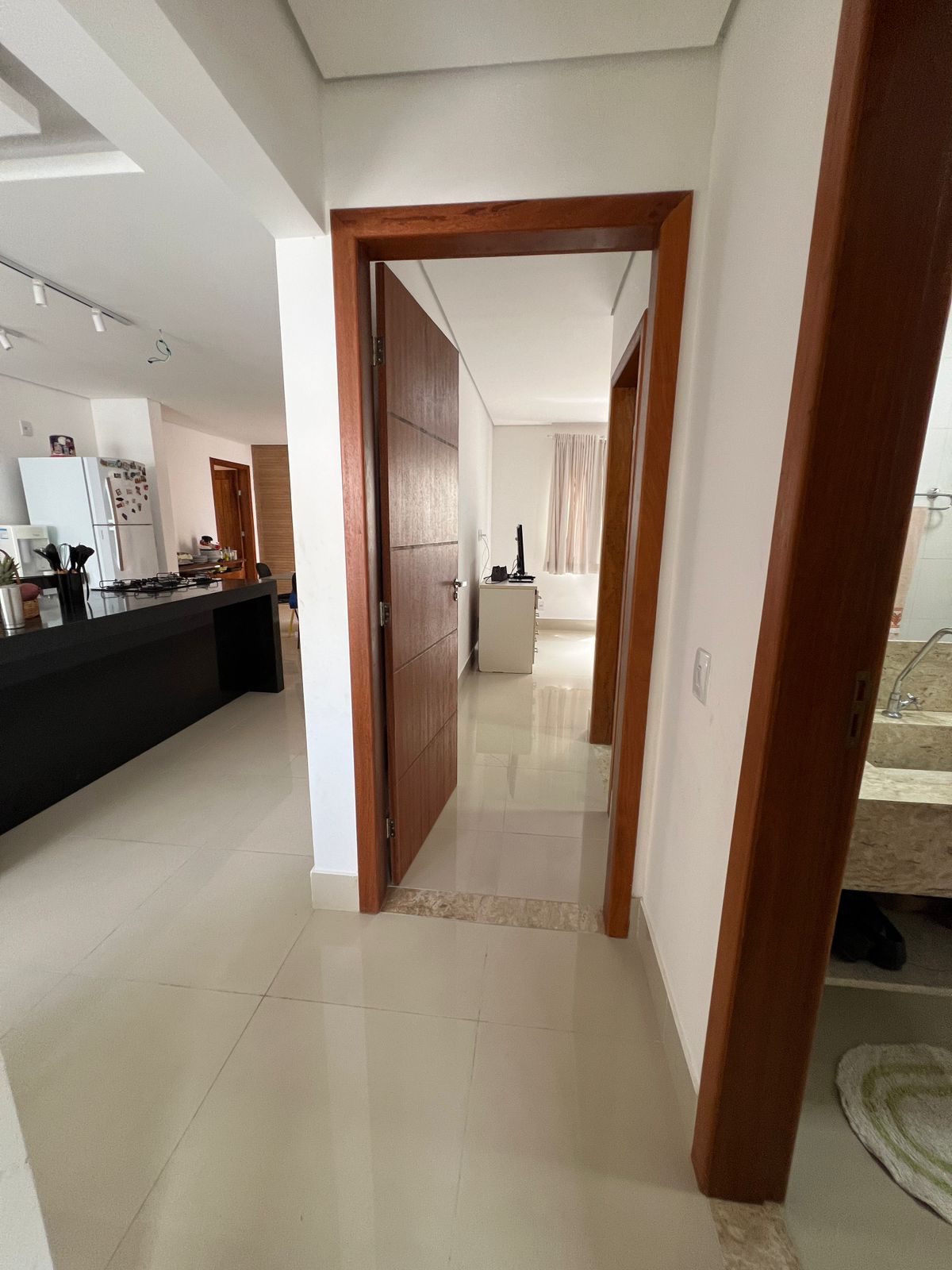 Apartamento à venda com 2 quartos, 70m² - Foto 14