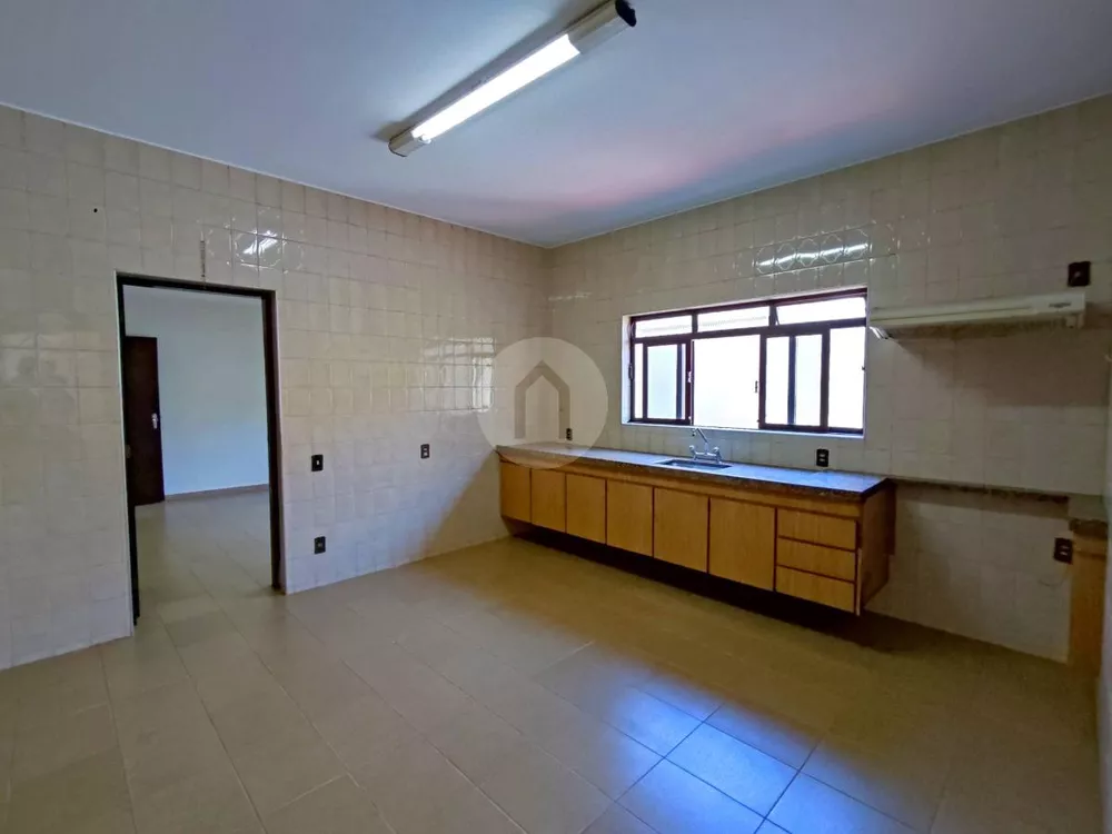 Sobrado à venda com 5 quartos, 338m² - Foto 12