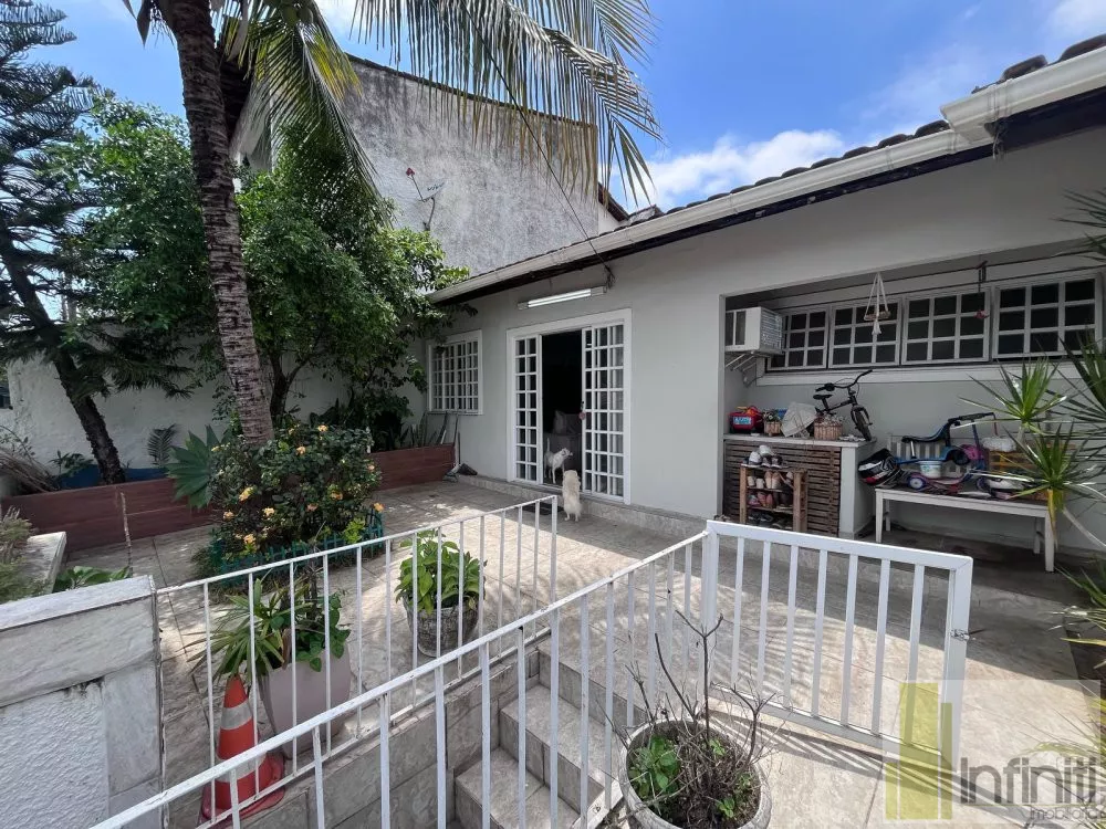 Casa, 3 quartos, 180 m² - Foto 1