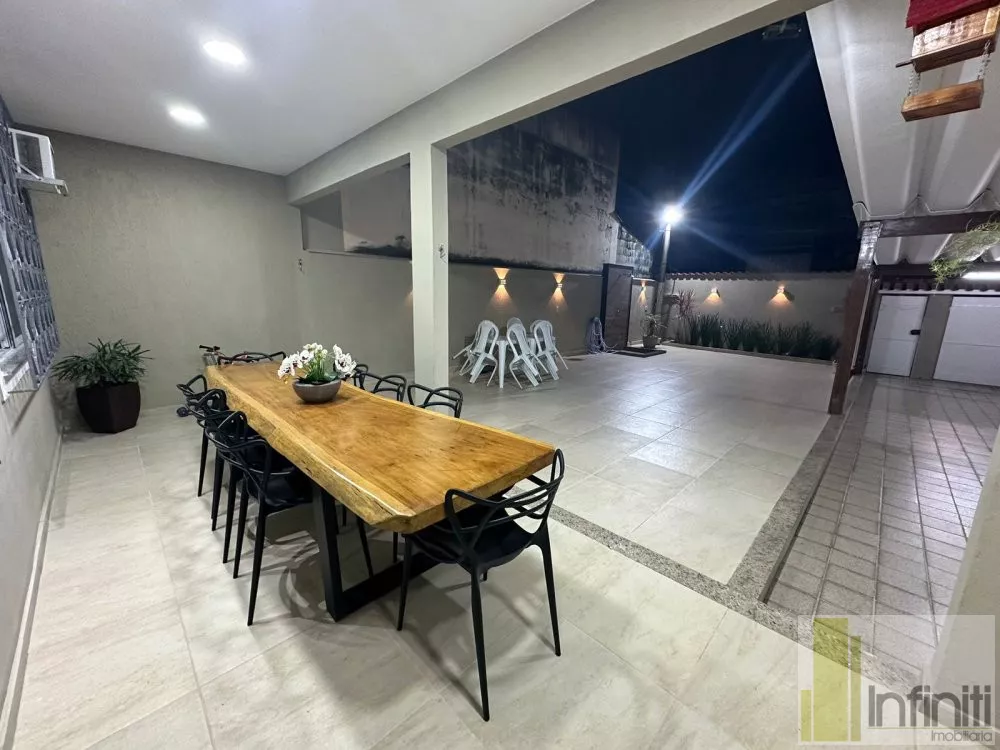 Casa, 2 quartos, 210 m² - Foto 18
