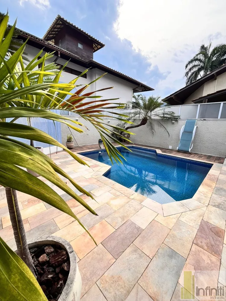 Casa, 5 quartos, 345 m² - Foto 1