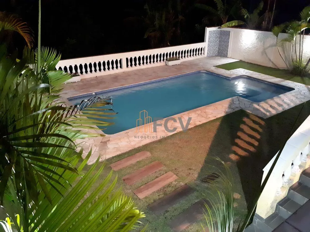 Chácara, 5 quartos, 1125 m² - Foto 1