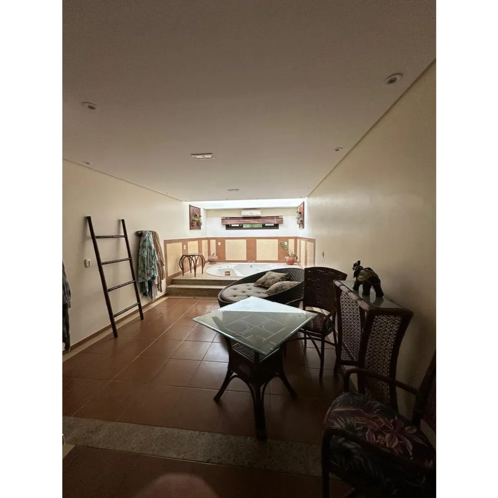Casa, 4 quartos, 240 m² - Foto 4