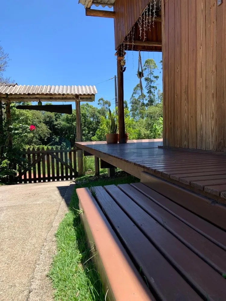 Chácara, 3 quartos, 2200 m² - Foto 2